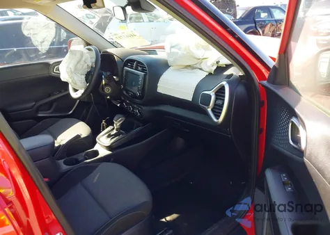 2021 Kia Soul S z USA, uszkodzony, nr VIN KNDJ23AU7M7146779